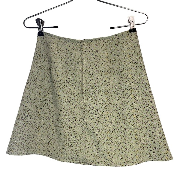 Vintage 90’s Green Dainty Floral Print Mini Skirt - Picture 2 of 3